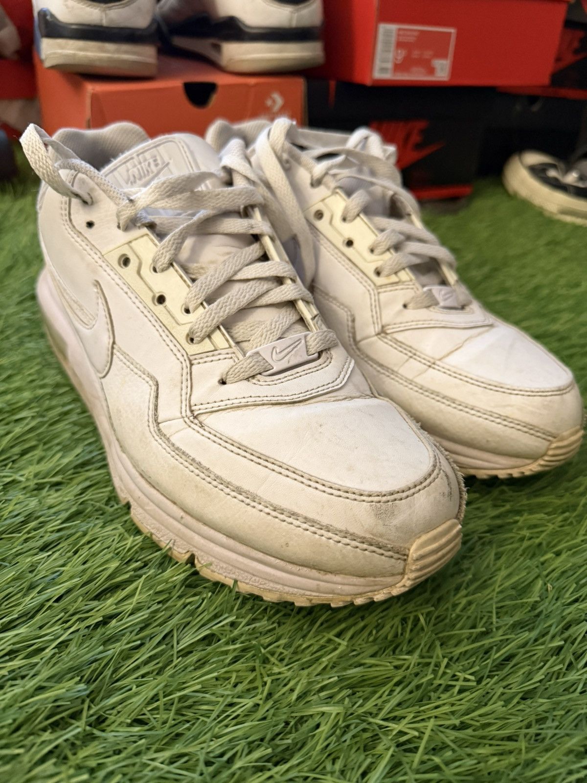 Nike Nike AIR MAX LTD 3 Sneakers (687977-111) Size US 9.5 / EU 42-43 - 4 Thumbnail