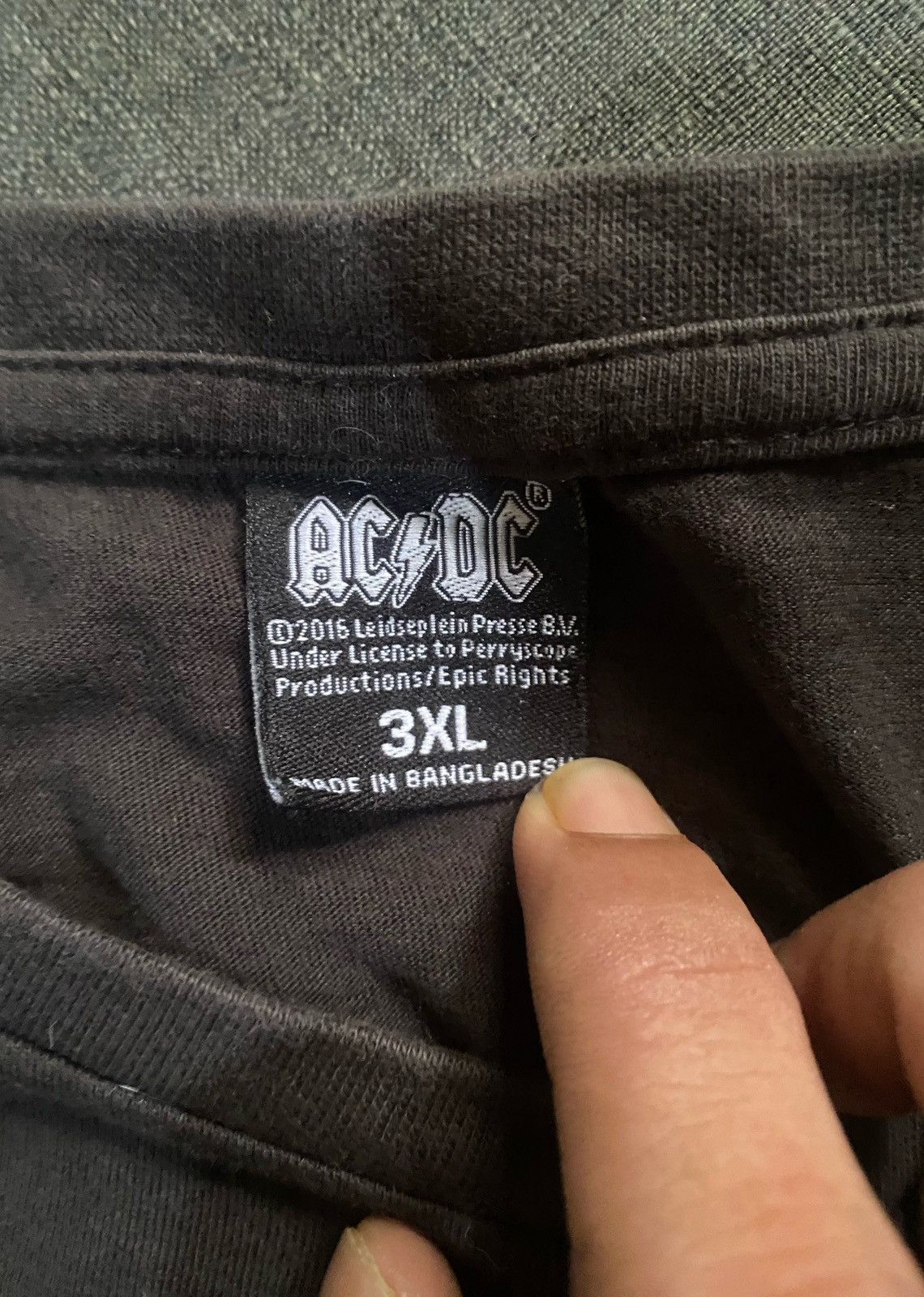 Band Tees × Vintage ACDC band Tee Shirt Let there be Rock Size US XL / EU 56 / 4 - 6 Thumbnail