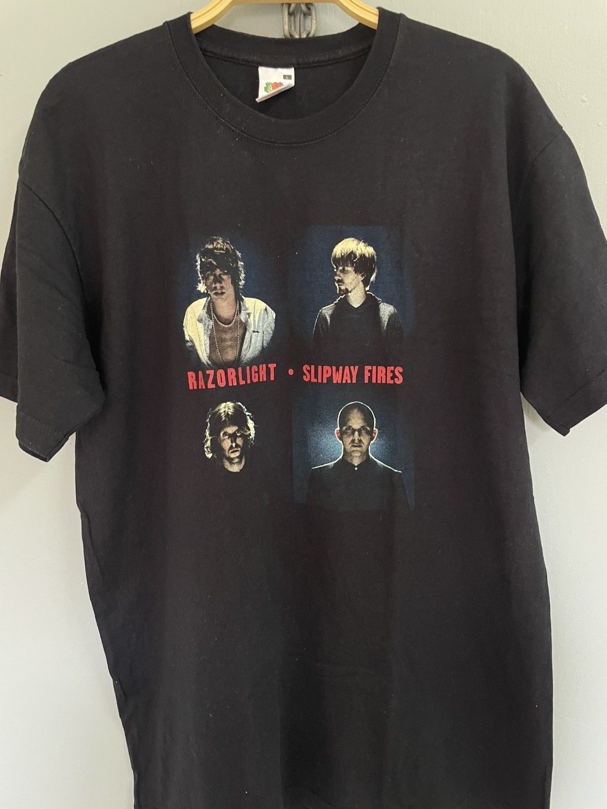 Band Tees Vintage Y2K Razorlight Slipway Fires tour t shirt Size US L / EU 52-54 / 3 - 3 Thumbnail