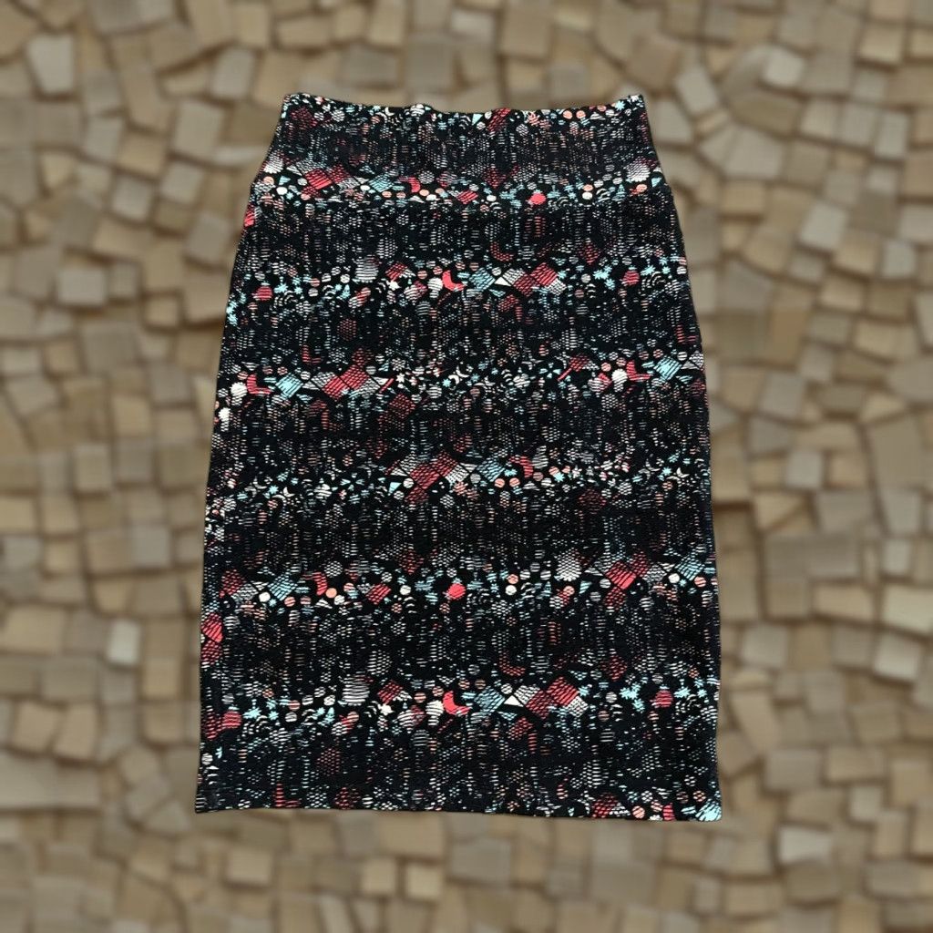 Vintage LuLaRoe Skirt Women XS Black Blue Red White Pull On Knee Length Straight Pencil Casual Size 26" / US 2 / IT 38 - 1 Thumbnail