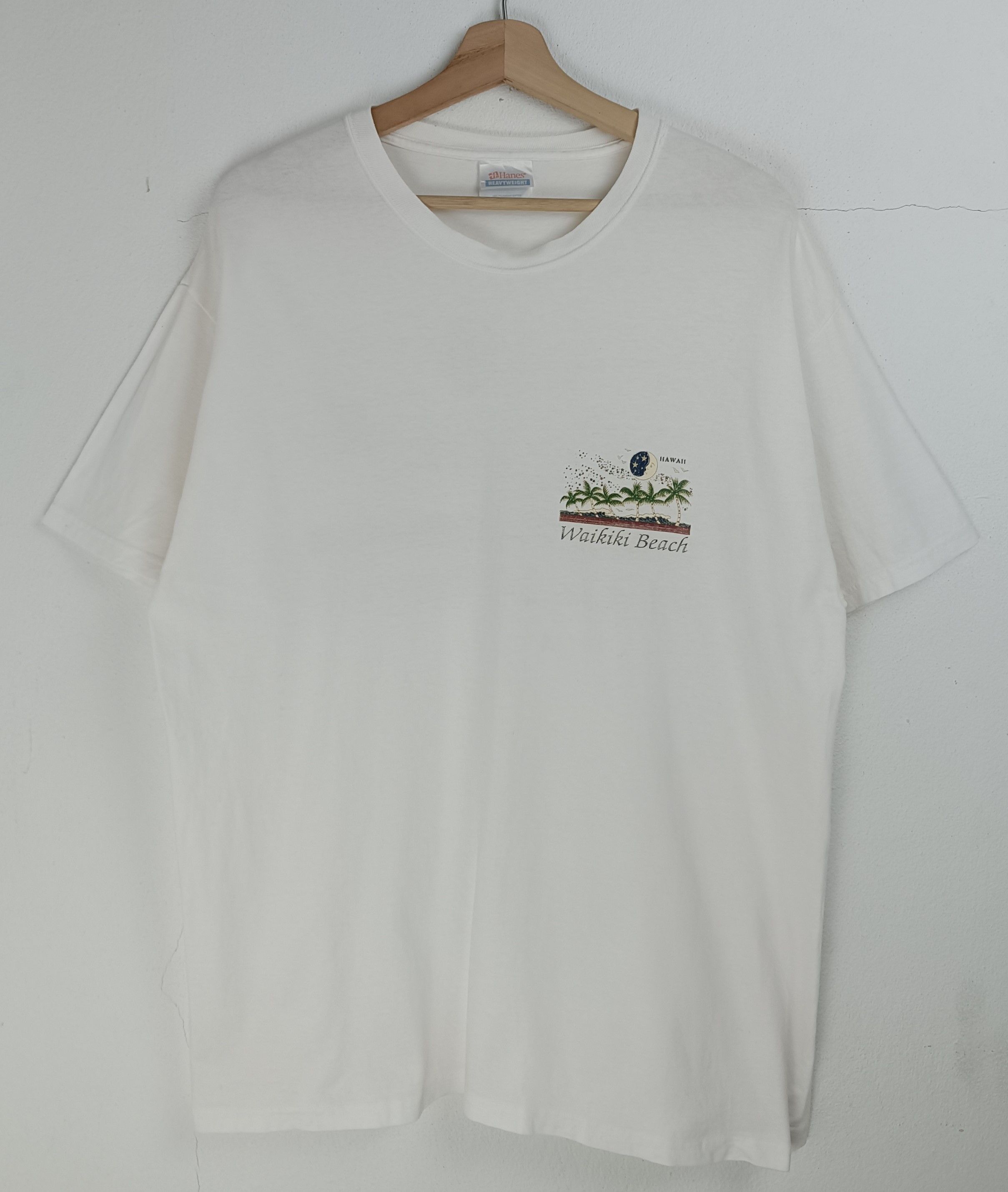 Vintage VINTAGE Y2K WAIKIKI BEACH HAWAII GUAM SURF SUN TEE Size US L / EU 52-54 / 3 - 4 Thumbnail