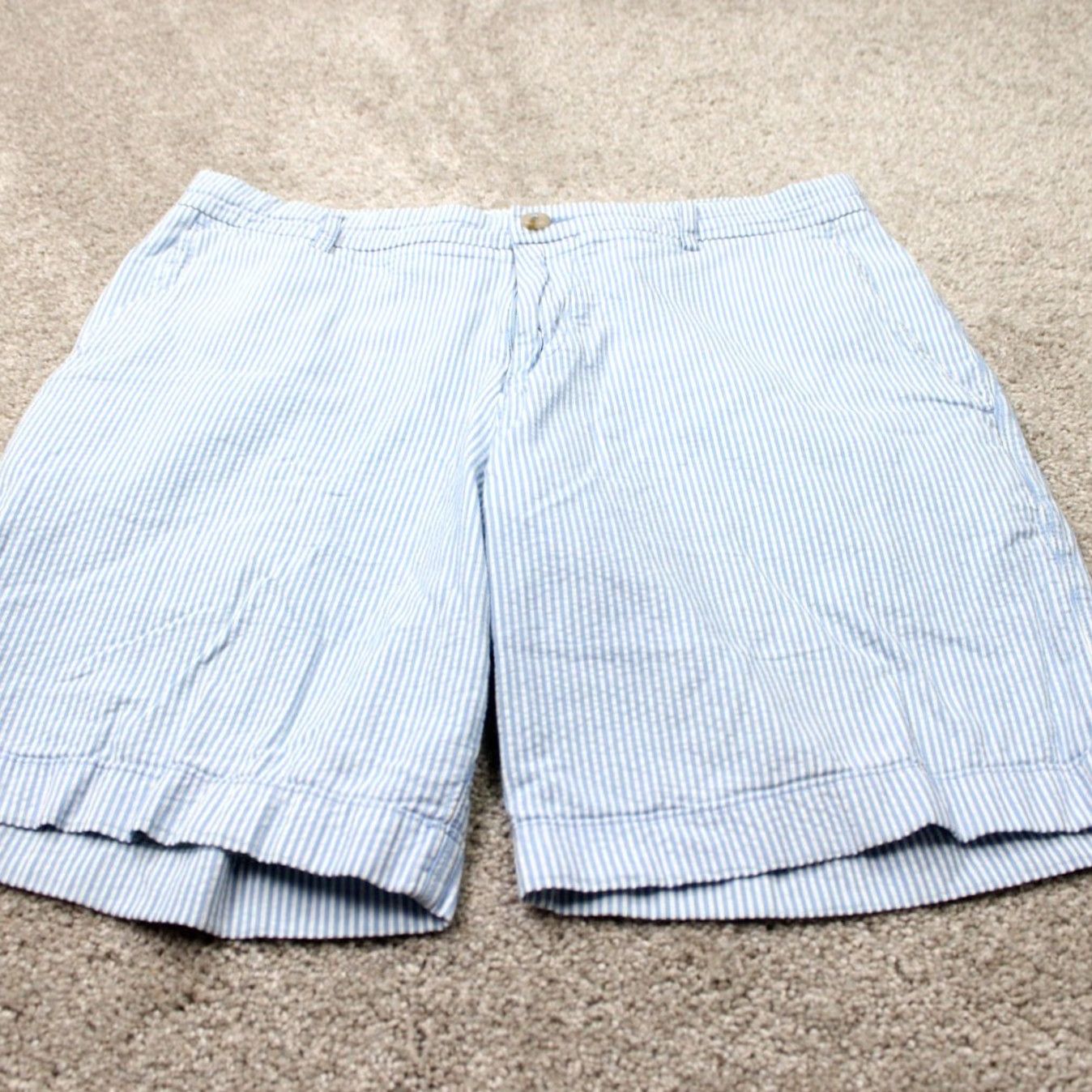 Southern Tide Southern Tide Short(s) Mens 33 Blue/White Seersucker Chino 9" Inseam Shorts 33 Blue/White Mens Chino Seersucker Pattern Striped Casual 9" Inseam Men Size US 33 - 2 Thumbnail