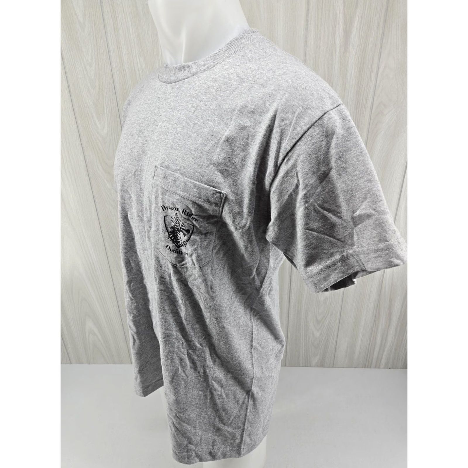 Vintage Dragon Ridge Outfitters Gray Pocket T Shirt Mens Large 2024 Squirrel Revival Size US L / EU 52-54 / 3 - 5 Thumbnail
