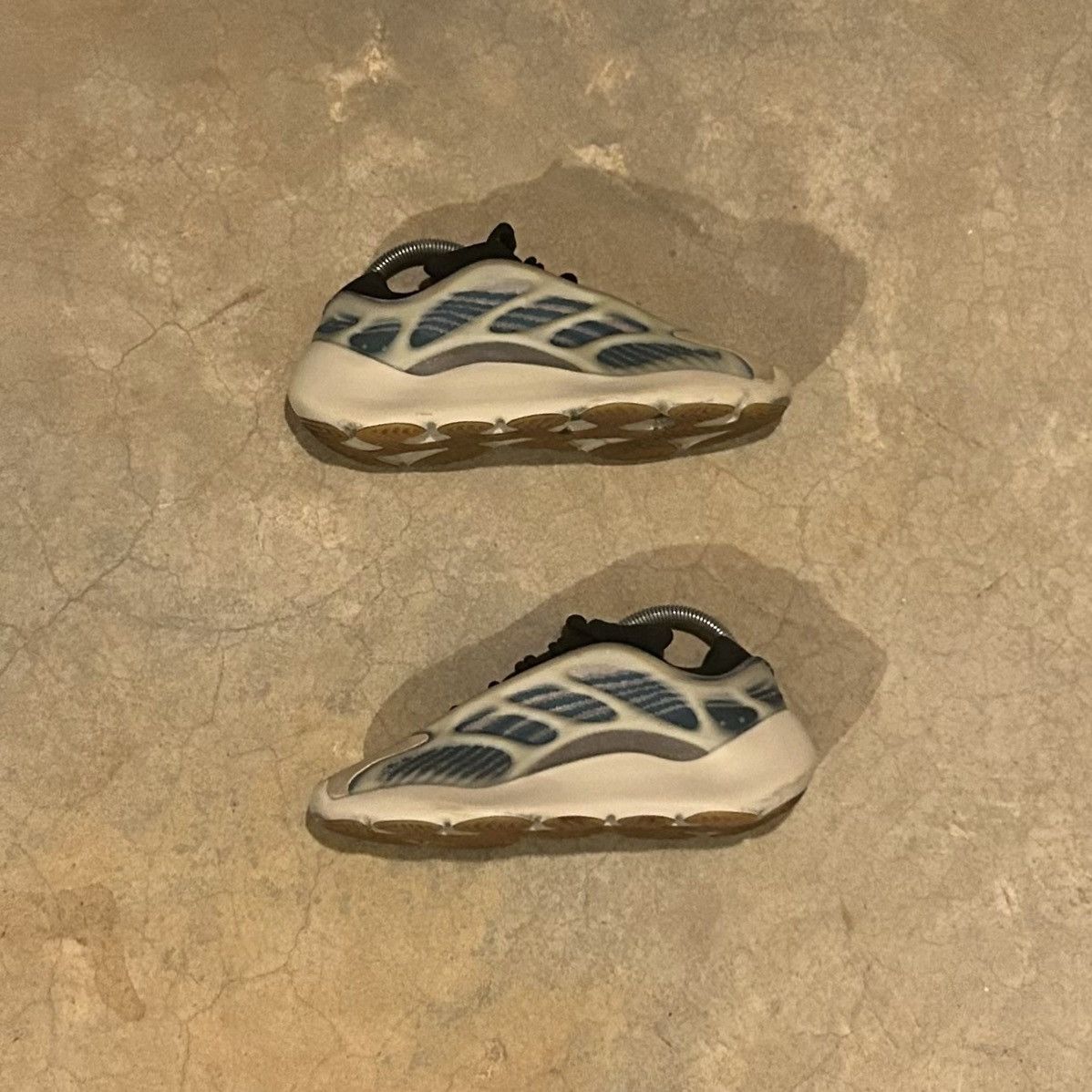 Adidas Yeezy 700 V3 Kyanite 2021 US