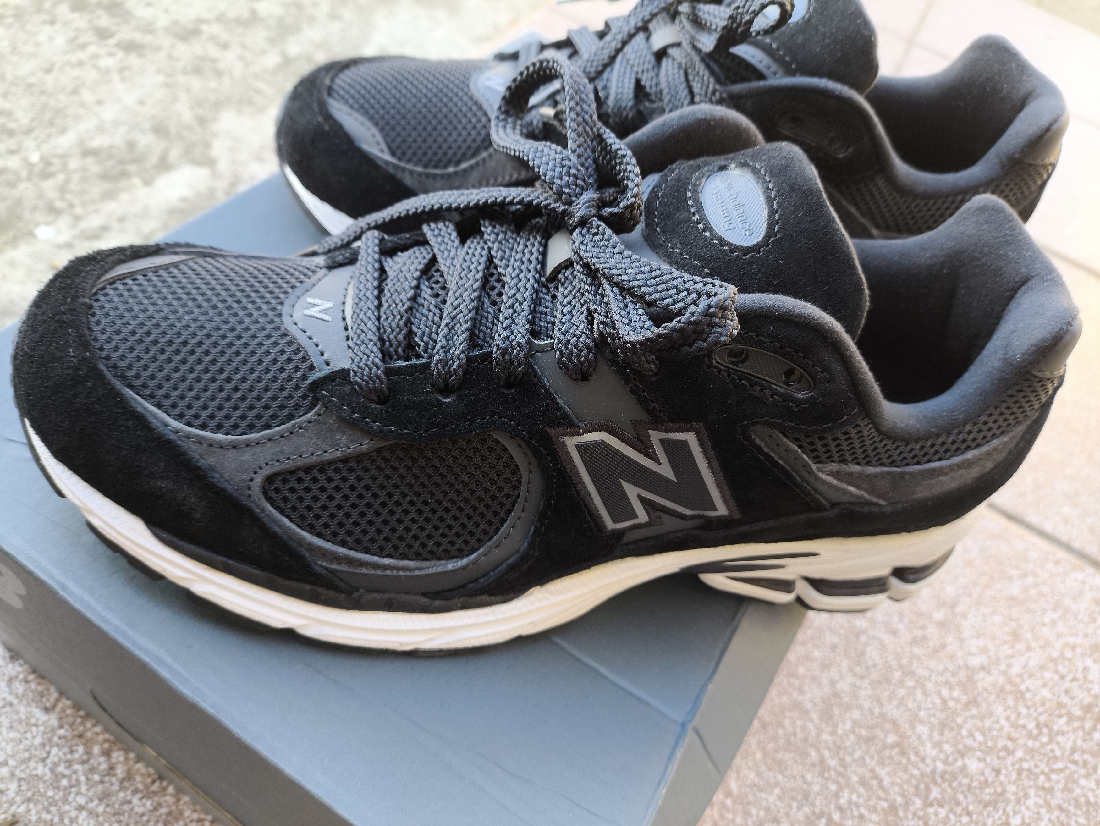 New Balance New Balance 2002R Black Suede Mesh Size 41.5 US 8 Excellent Size US 8.5 / EU 41-42 - 1 Thumbnail