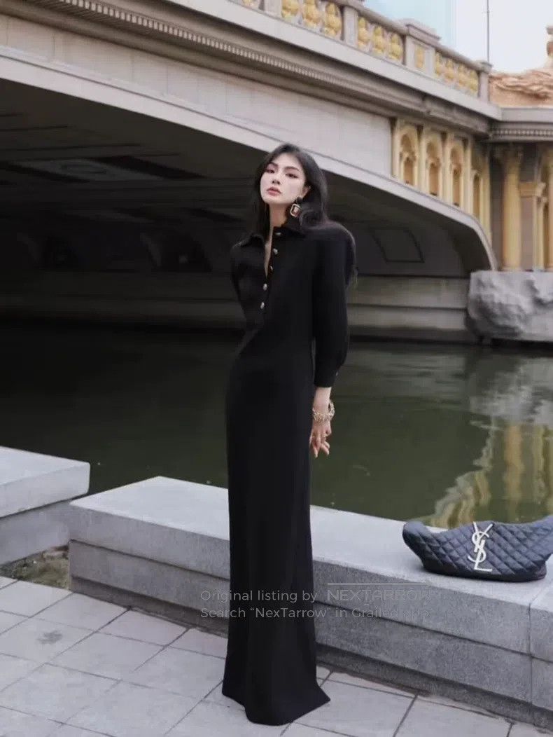 Saint Laurent Paris Saint Laurent Paris Solid Color Pointed Collar Long-sleeve Size XS / US 0-2 / IT 36-38 - 8 Thumbnail