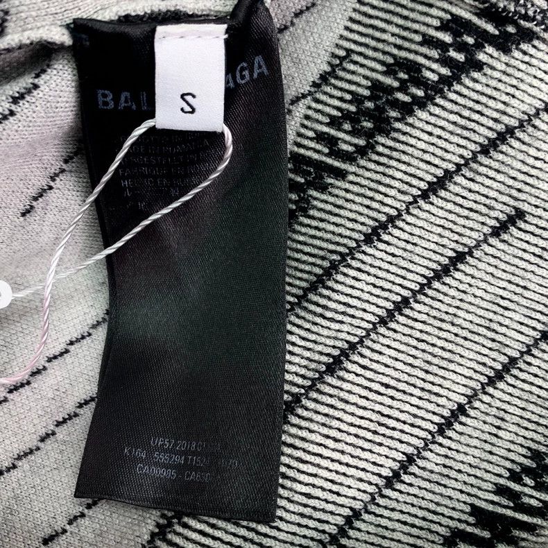Balenciaga Balenciaga Black logo monogrammed wool crew neck long-slee Size S / US 4 / IT 40 - 6 Thumbnail