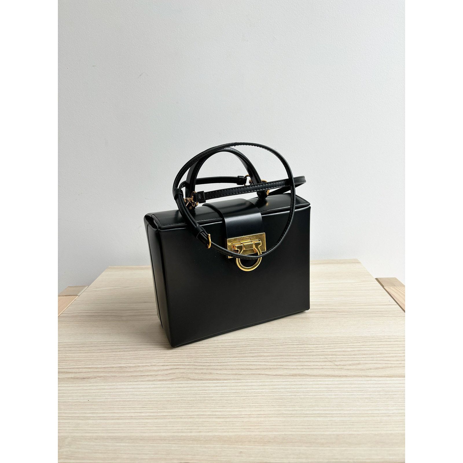 Salvatore Ferragamo Ferragamo Gancini Top Handle Bag Size ONE SIZE - 2 Thumbnail