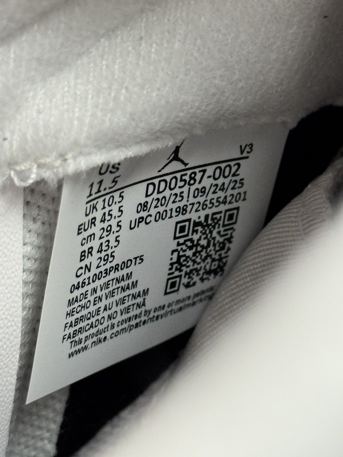 Jordan Brand Jordan 5 Retro Wolf Grey (2026) Size 11.5 Size US 11.5 / EU 44-45 - 6 Thumbnail