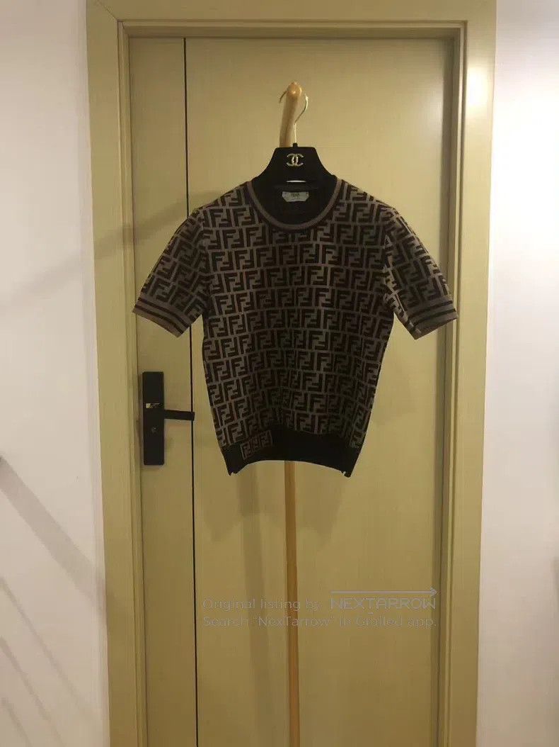 Fendi Fendi Monogram Knit Short Sleeve Size XS / US 0-2 / IT 36-38 - 1 Thumbnail