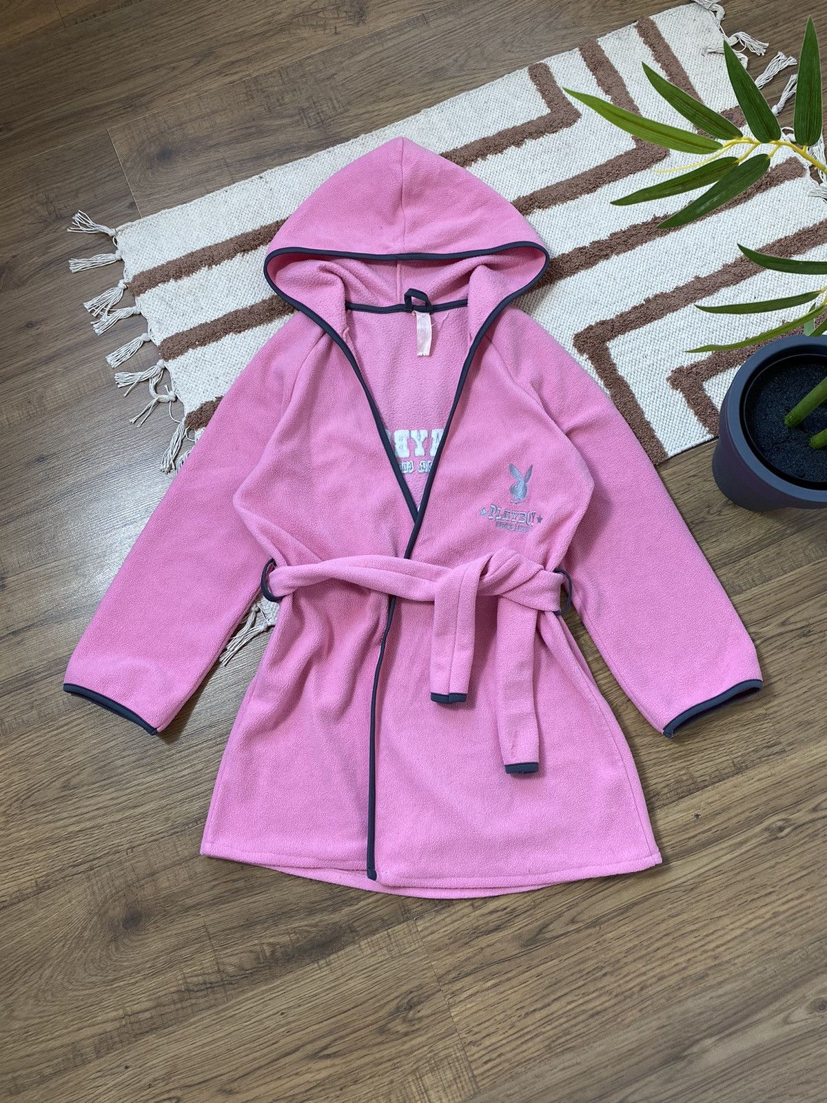 Playboy VINTAGE PLAYBOY BOXING GIRL BATHROBE / ROBE / KIMONO Size S / US 4 / IT 40 - 1 Thumbnail