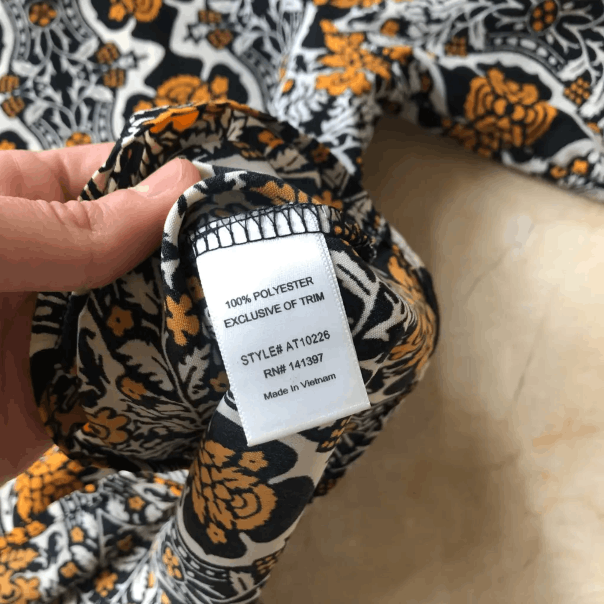 ASTR The Label ASTR The Label Cropped Floral Blouse Black/White/Orange Size M / US 6-8 / IT 42-44 - 2 Thumbnail