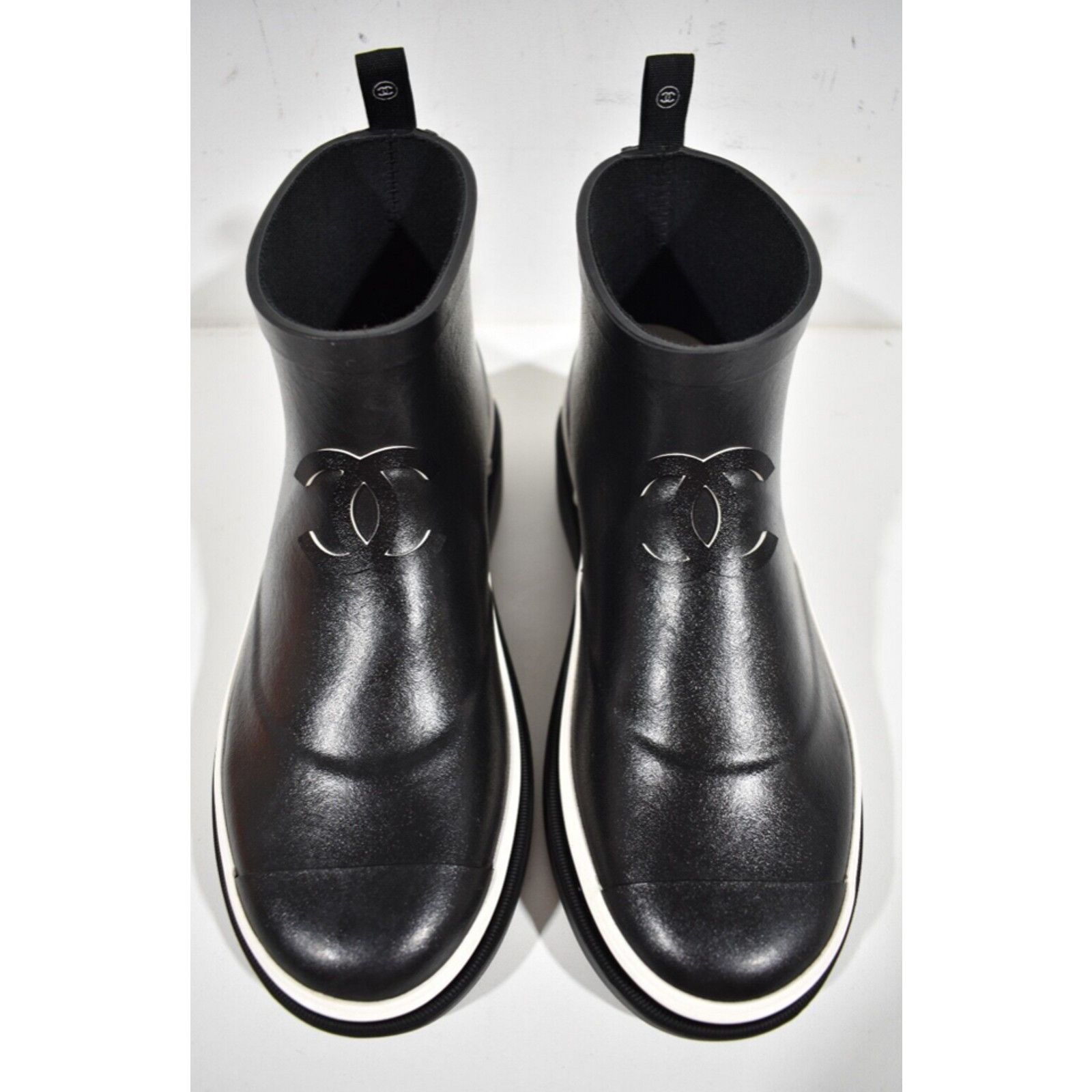 Chanel Chanel 23A Black White Caoutchouc Rubber CC Logo Low Top Size US 8 / IT 38 - 4 Thumbnail