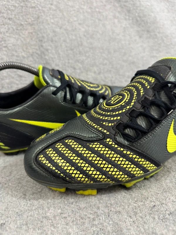 Nike Nike Total 90 T90 Shoot Ninety II FG Vintage 2007 Soccer 40 Size US 7 / EU 40 - 10 Thumbnail