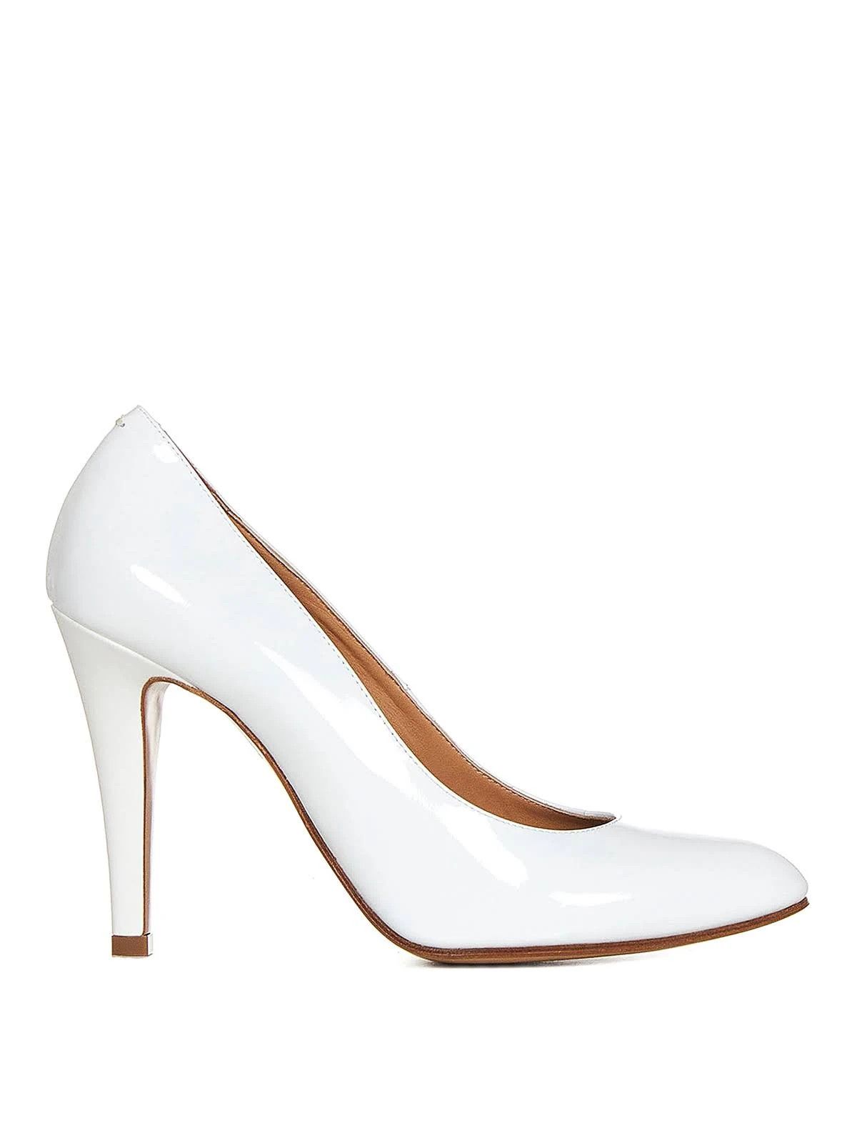 o1w1db10324 Heeled in White