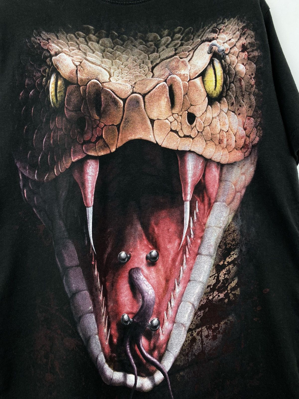 Liquid Blue Vintage Y2K Snake Cobra T Shirt Tee Size US M / EU 48-50 / 2 - 2 Thumbnail