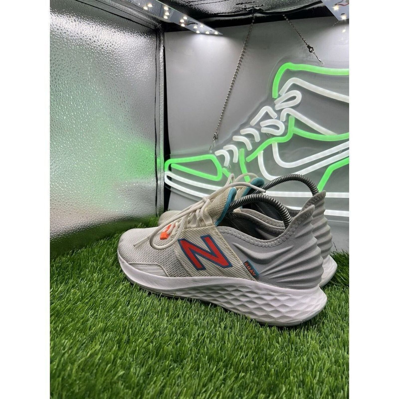 New Balance New Balance Womens Fresh Foam Roav WROAVCH Shoes Size 8.5 Size US 8.5 / IT 38.5 - 3 Thumbnail