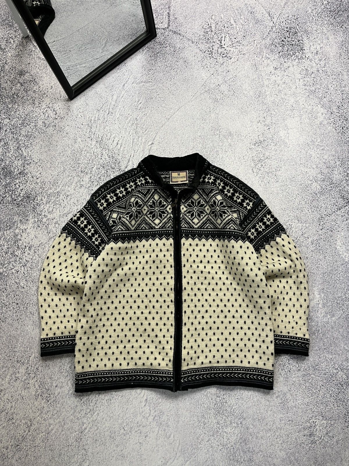 Vintage Dale of Norway Pure Wool Full Zip Knit Sweater