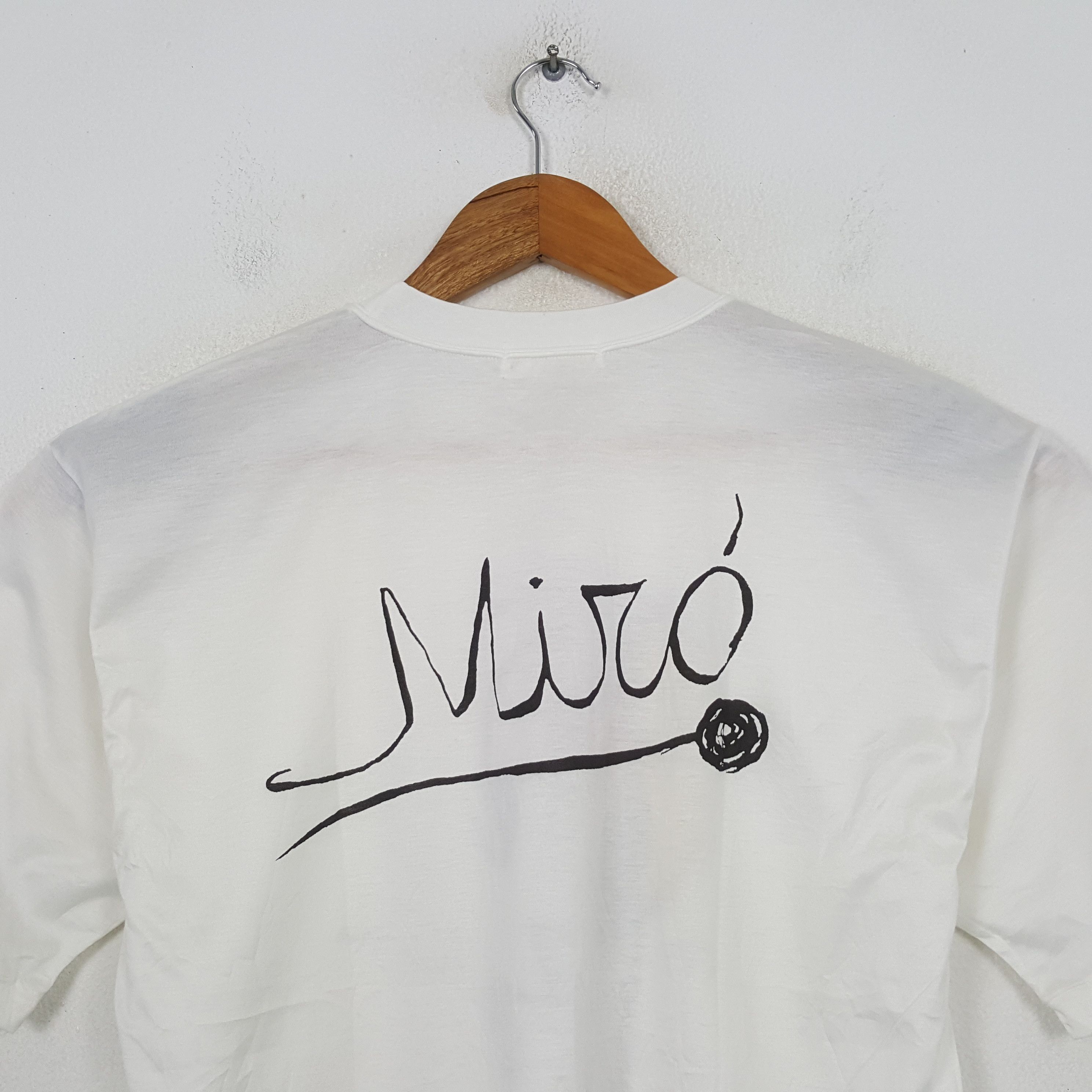 Arts & Science Vintage Joan Miro Spanish Art Painting Brand T-Shirt C301N29 Size US M / EU 48-50 / 2 - 4 Thumbnail