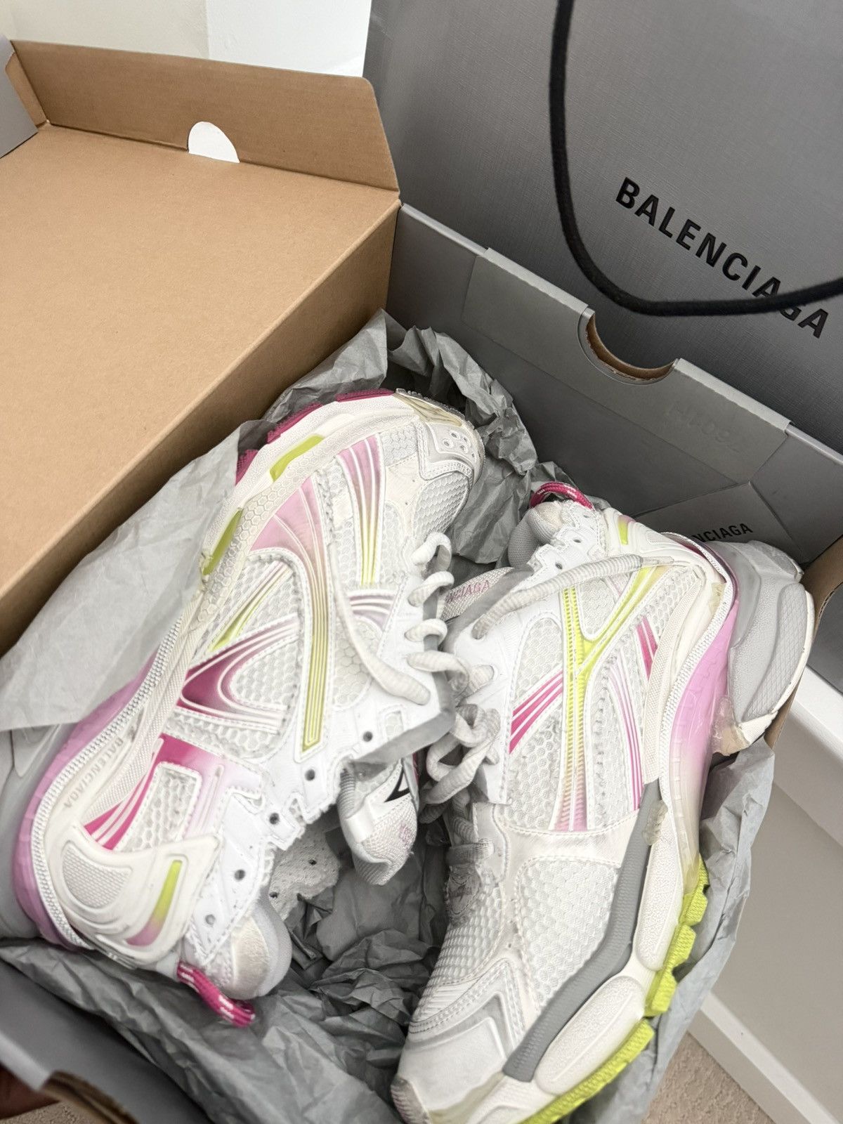Balenciaga Balenciaga Women's Runner Sneakers Size US 10 / IT 40 - 1 Thumbnail