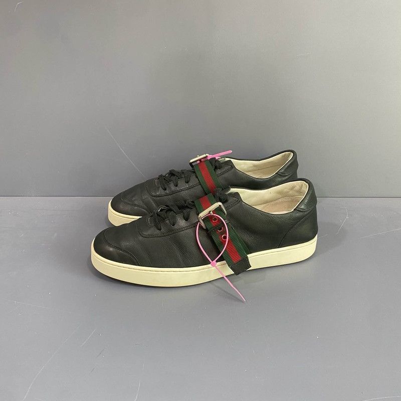 Gucci Gucci Black Leather Low-Top Fashion Sneakers Size US 9.5 / EU 42-43 - 1 Thumbnail