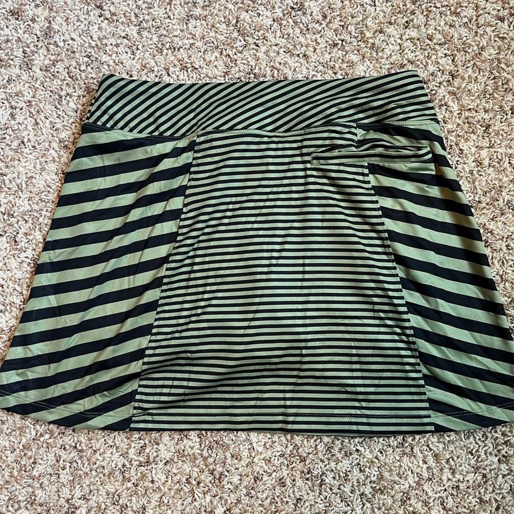 Nike Nike Golf Women's Precision Knit Print 2.0 Skort Sample Size 28" / US 6 / IT 42 - 2 Thumbnail