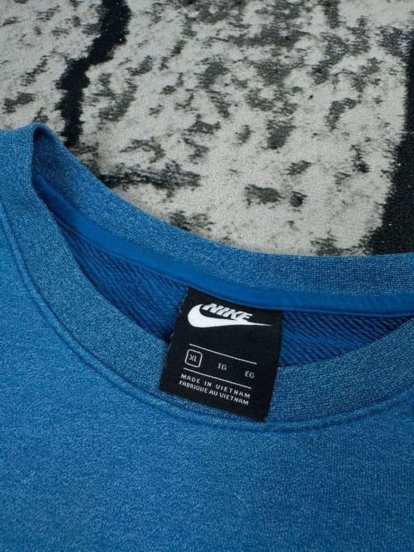Nike Nike center blue crewneck sweatshirt XL Size US XL / EU 56 / 4 - 4 Thumbnail