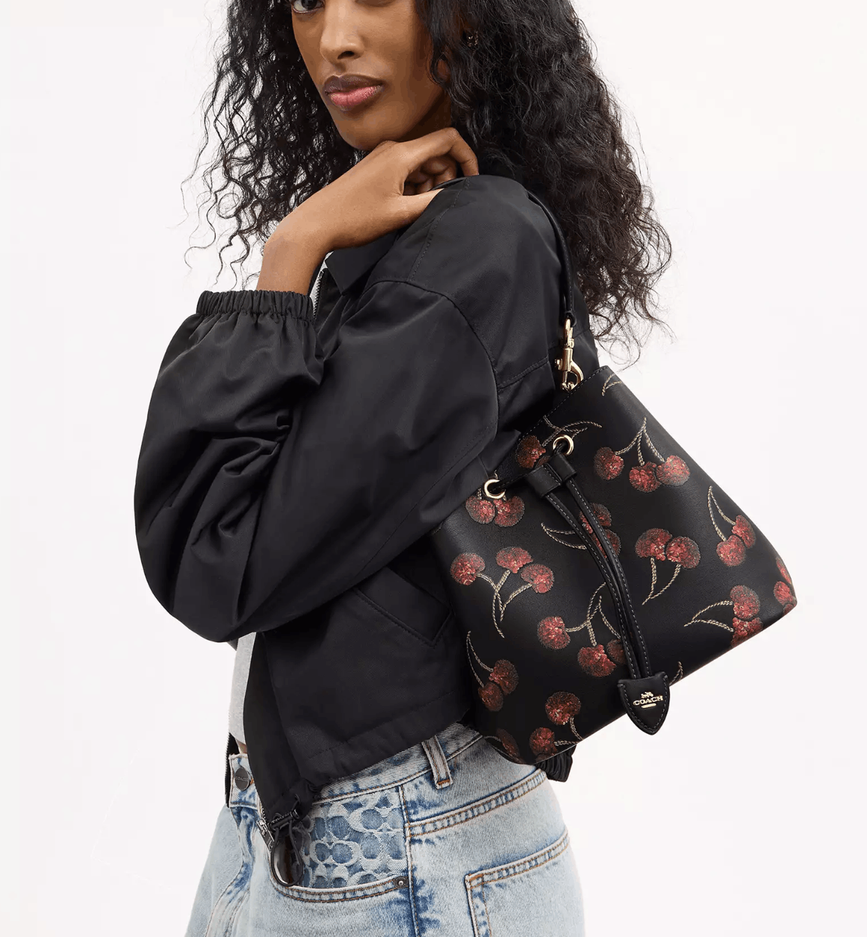 Coach Nwt Coach Rowan Bucket Bag With Cherry Print CCZ17 🍒 Size ONE SIZE - 9 Thumbnail