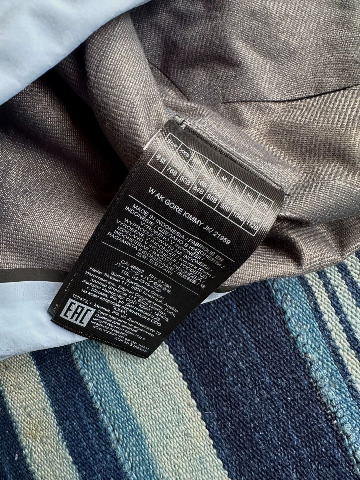 Burton Burton AK Kimmy GORE-TEX 3L baby blue women's M JKT Size M / US 6-8 / IT 42-44 - 9 Thumbnail