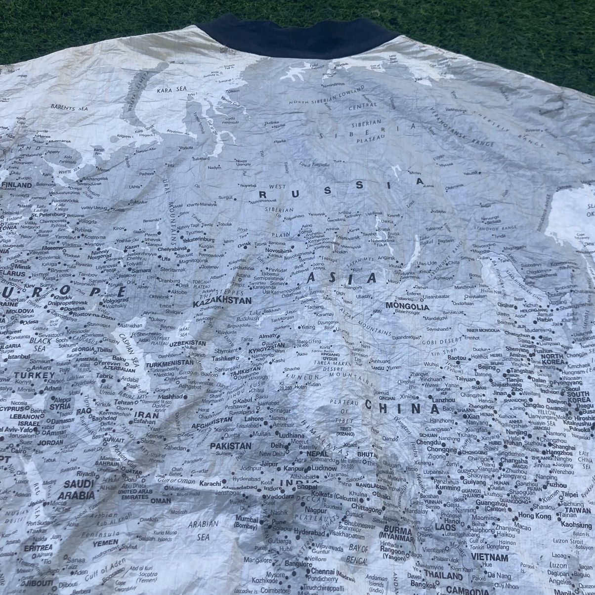 Vintage VINTAGE 90s KURT KOBAIN WORLD MAP JACKET Size US M / EU 48-50 / 2 - 7 Thumbnail