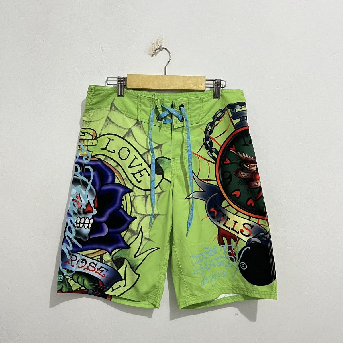 Ed Hardy Ed Hardy Tattoo Graphic Board Shorts Size US 30 / EU 46 - 1 Thumbnail