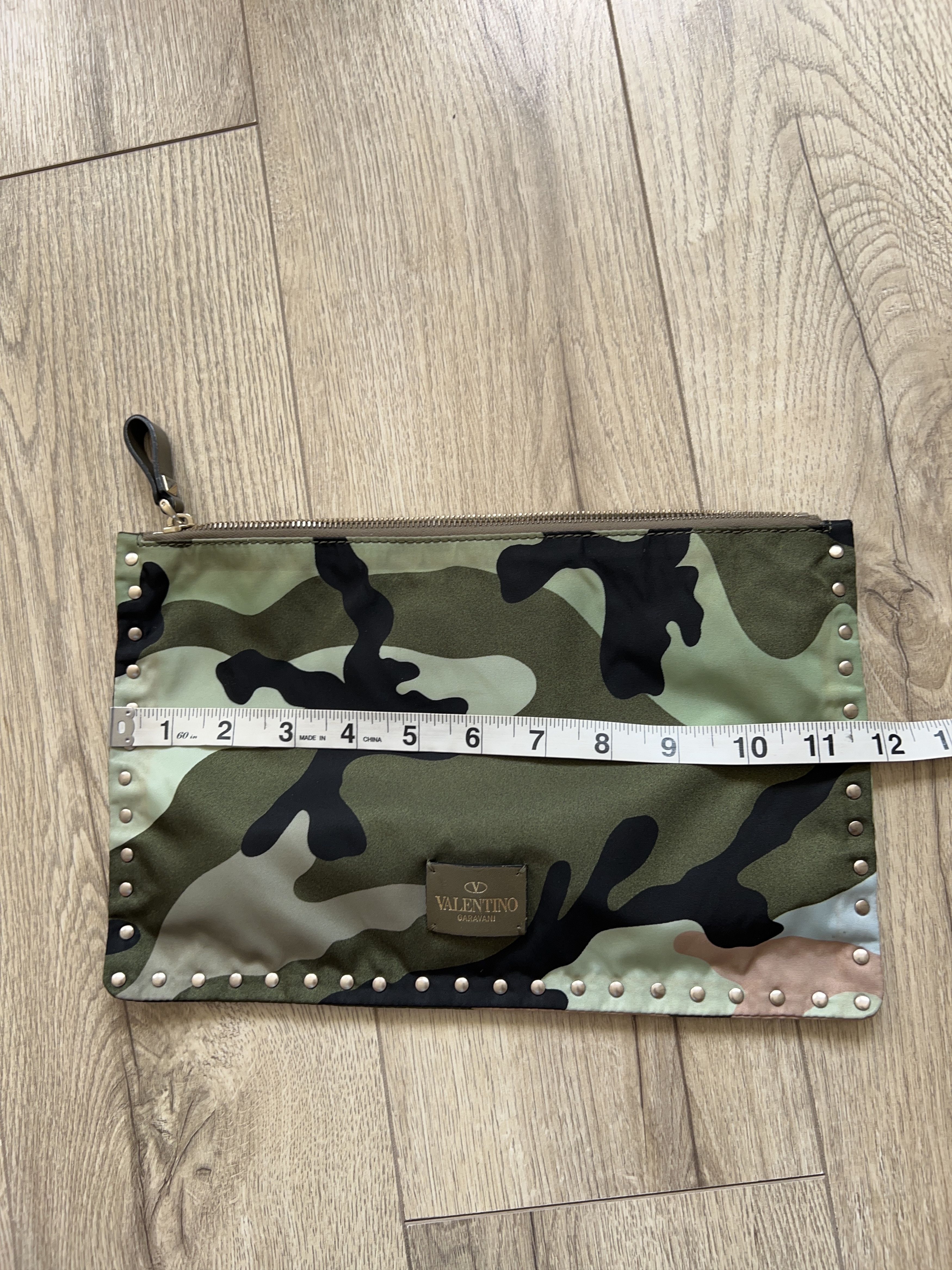 Designer × Valentino Rockstud Camo Clutch Zip Bag Pouch Nylon Size ONE SIZE - 10 Thumbnail