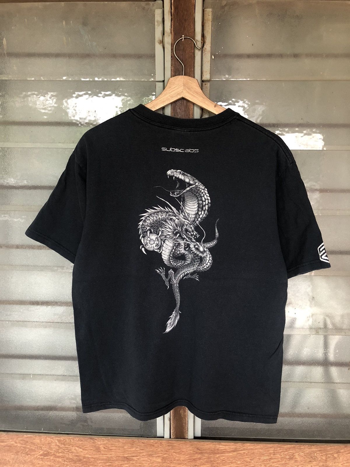 Vintage Vintage 90's Cobra x Dragon Shirt Tee Size US M / EU 48-50 / 2 - 16 Thumbnail