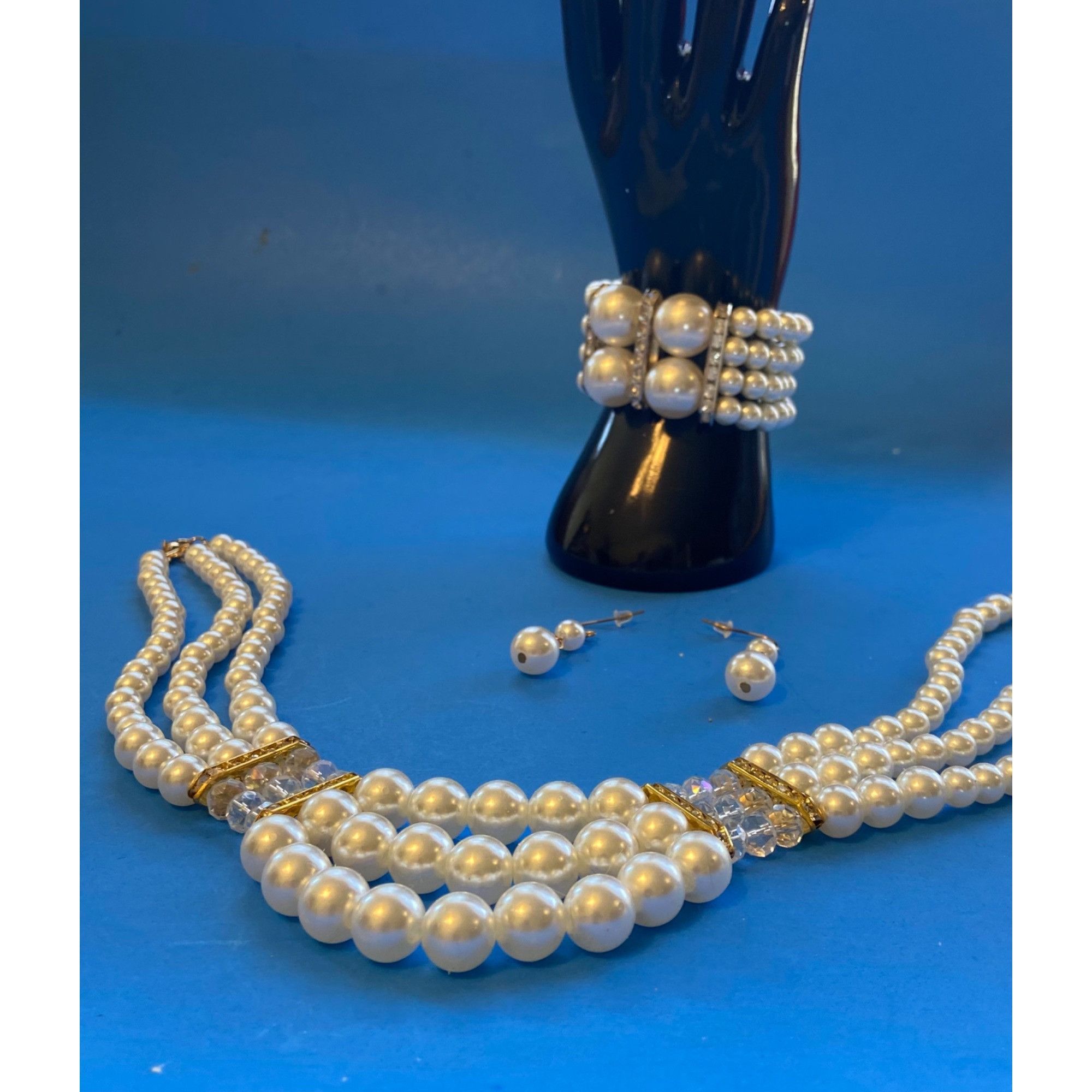 Other Faux Pearl 3pc Set W/Necklace,Bracelet&Earrings Goldtone&Cry Size ONE SIZE - 12 Thumbnail