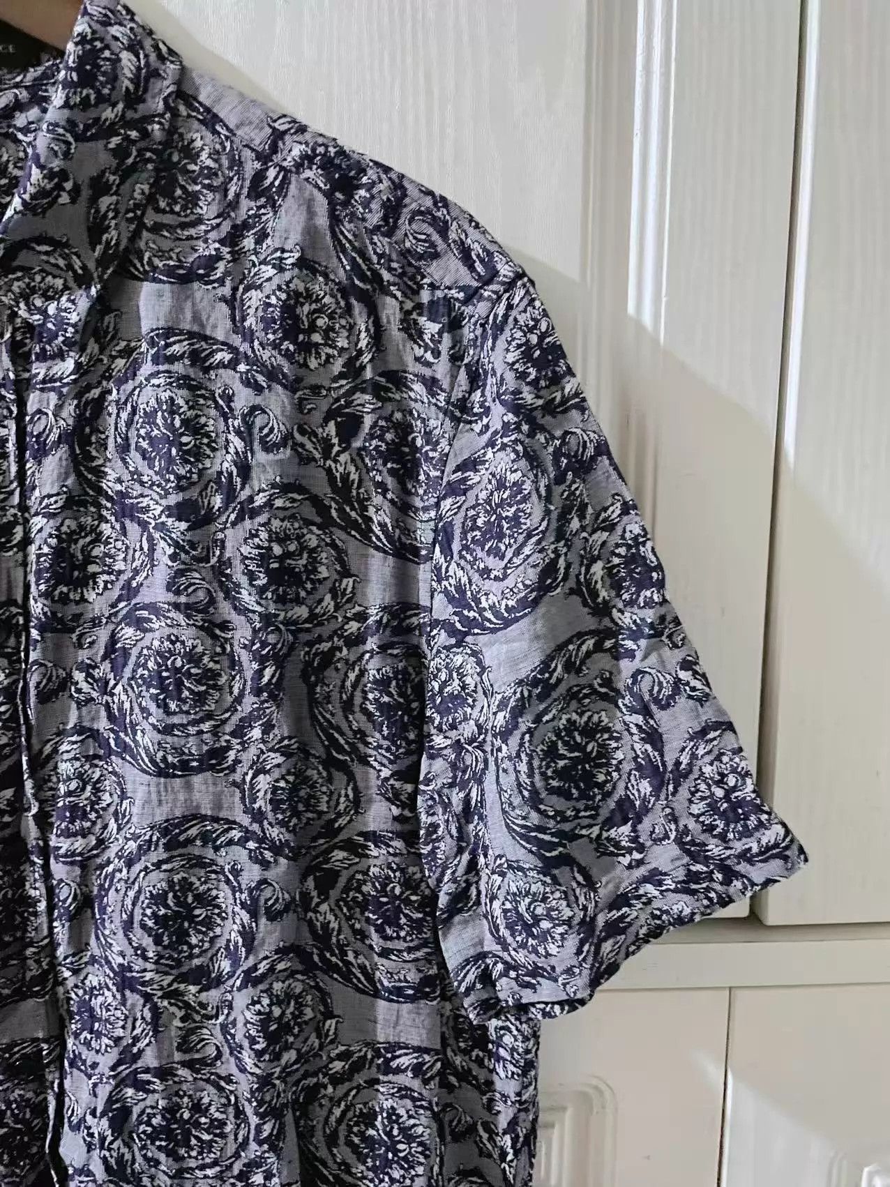 Versace Versace Runway Baroque Print Short Shirt XL 99New Size US XL / EU 56 / 4 - 4 Thumbnail