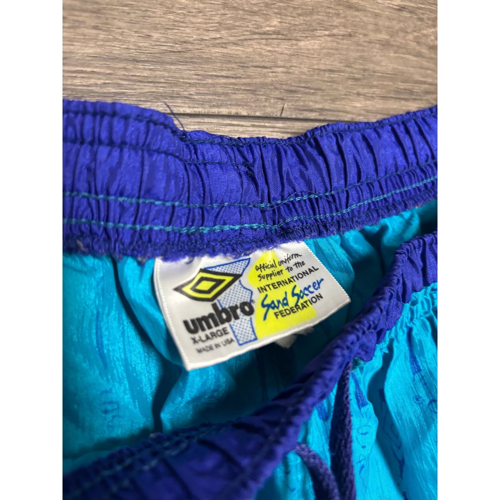 Umbro × Vintage Vintage Umbro Soccer Blue Aztec Shorts Sz XL 90s Size US 30 / EU 46 - 4 Thumbnail