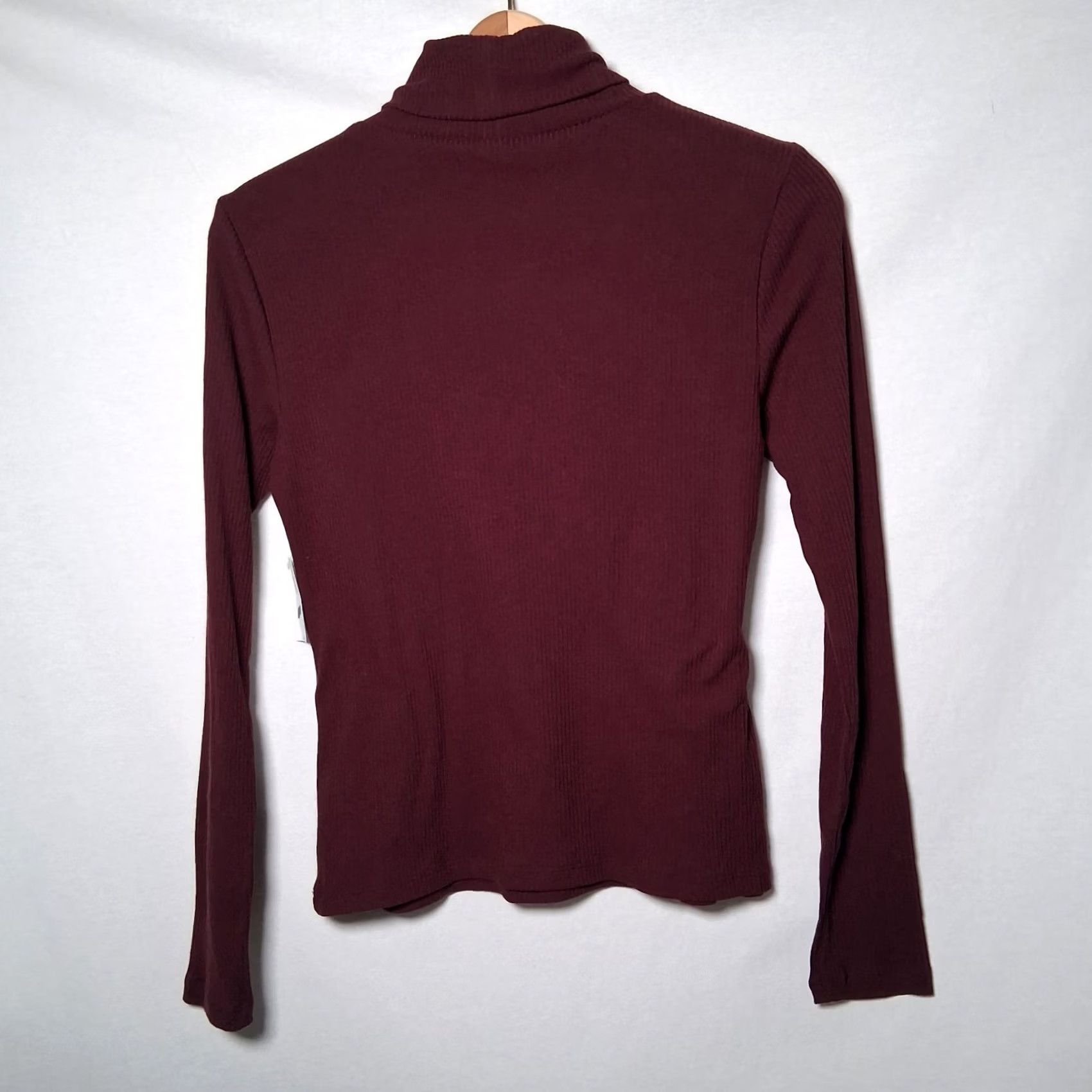 Old Navy Old Navy Turtleneck Shirt Women S Maroon Ribbed Knit NEW Size S / US 4 / IT 40 - 2 Thumbnail