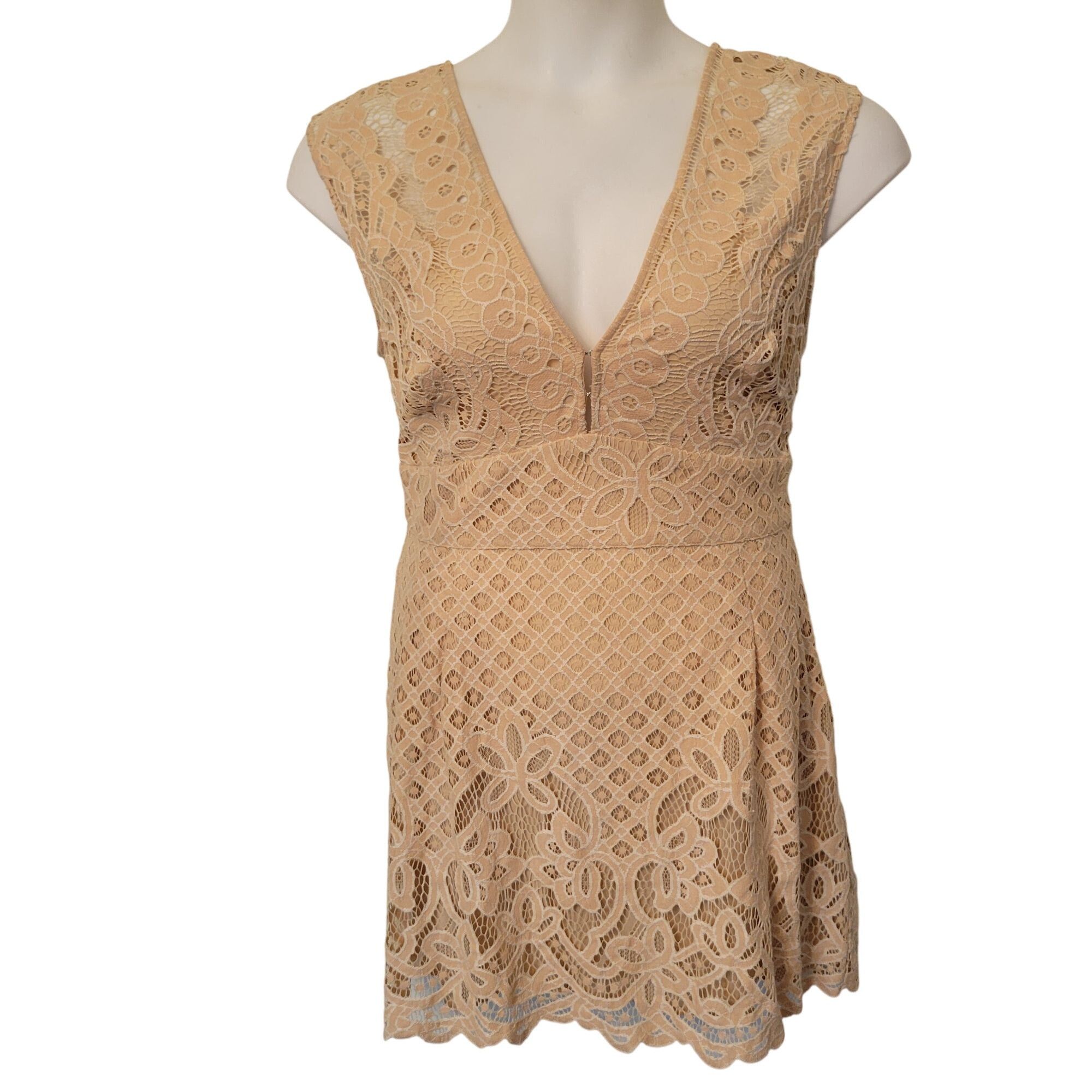 Free People Free People Crochet Lace V Neck Dress 10 Beige ONE MILLION L Size L / US 10 / IT 46 - 1 Thumbnail