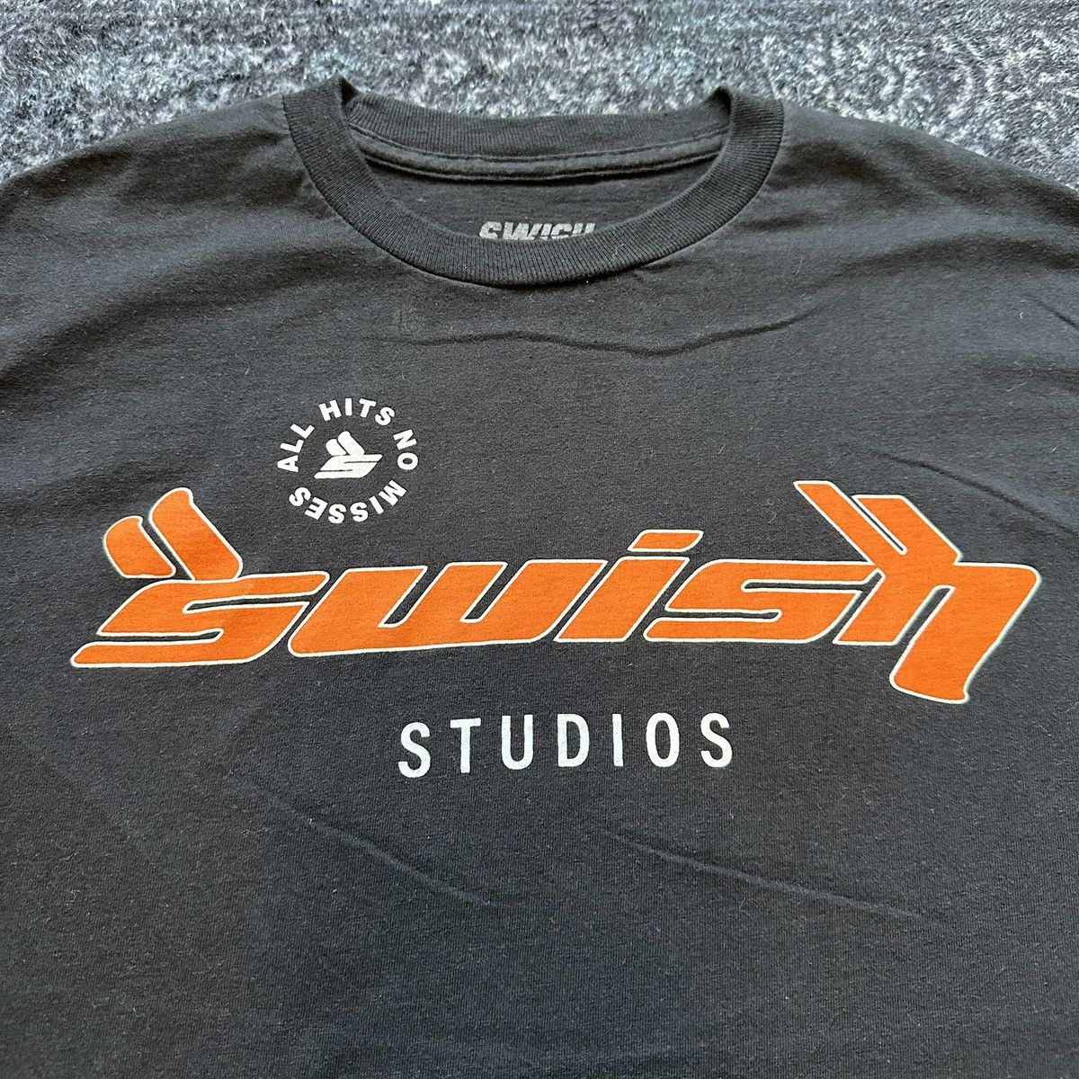 Other Swish Studios Graphic Tee Size Small Streetwear Size US S / EU 44-46 / 1 - 2 Thumbnail