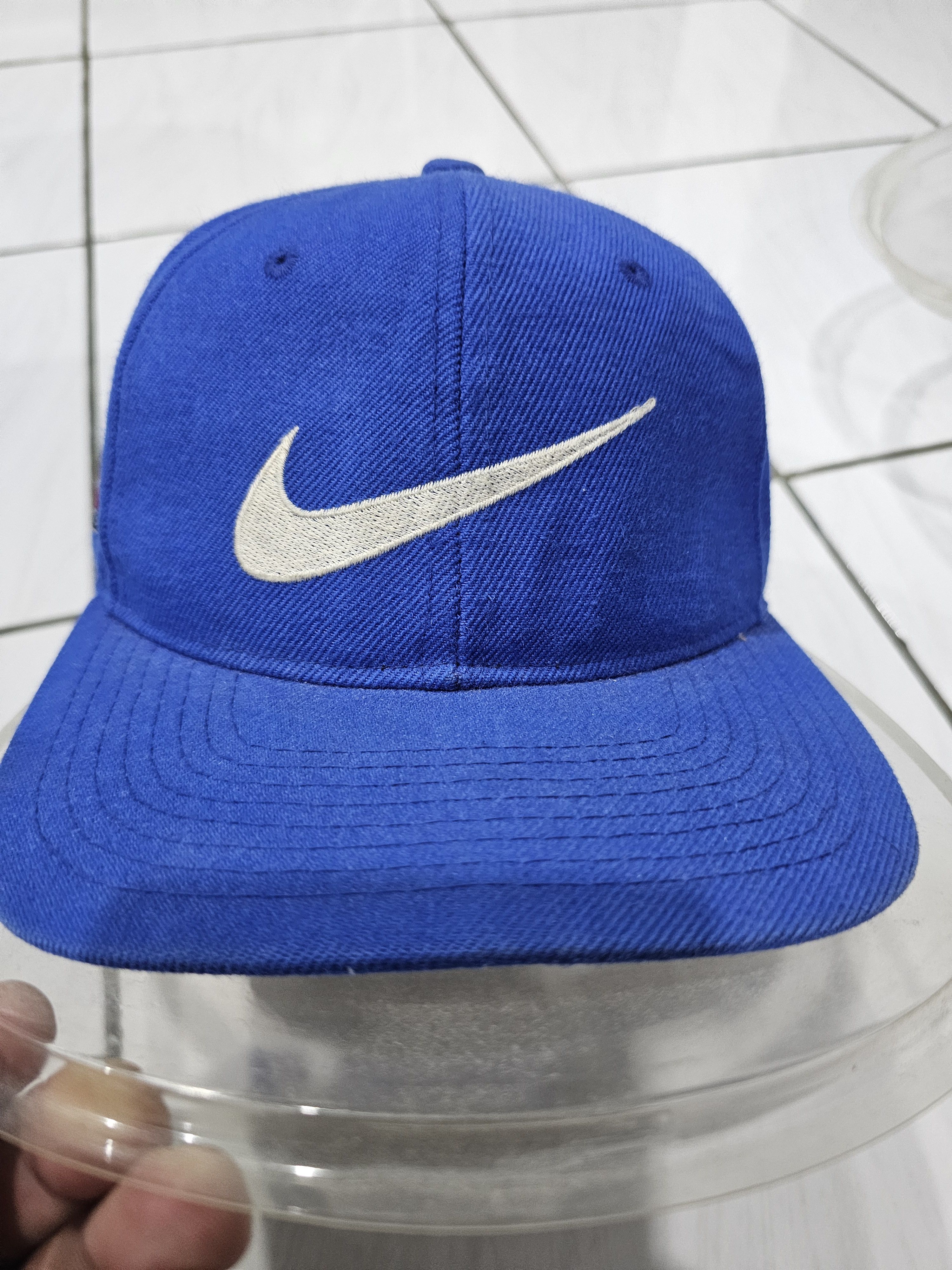 Nike Vintage 90s Nike x Los Angeles Dodgers Size ONE SIZE - 2 Thumbnail