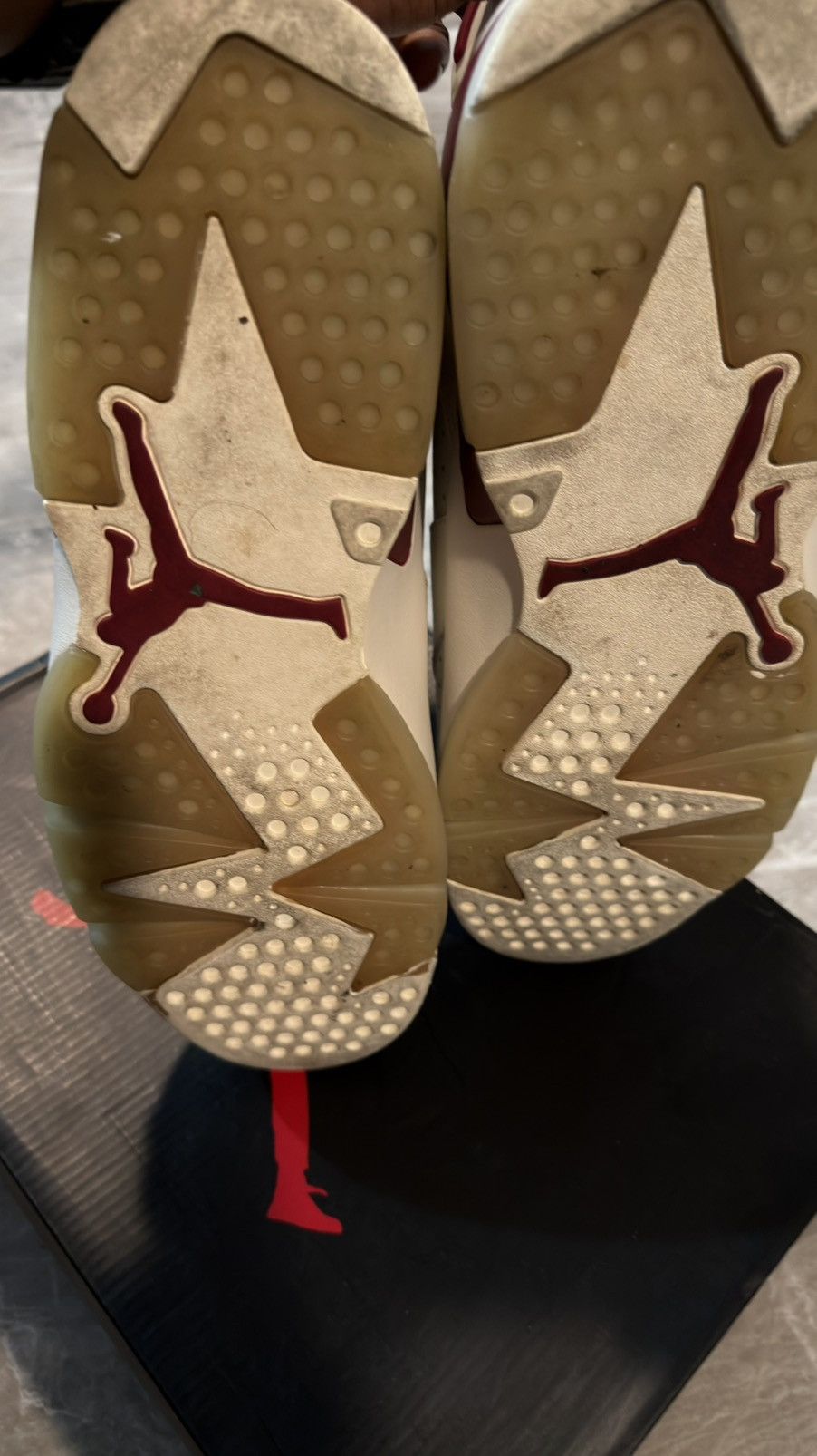 Jordan Brand Jordan 6 Maroon Size US 11 / EU 44 - 5 Thumbnail