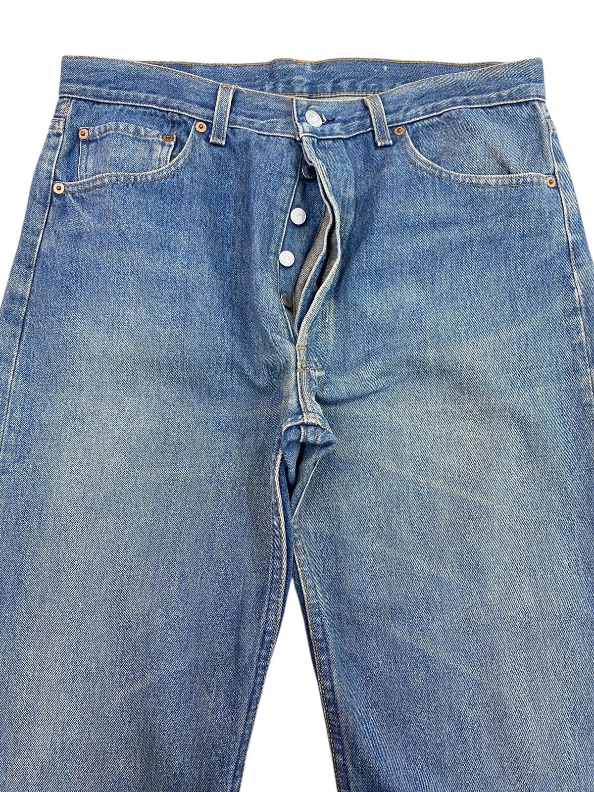 Levi's Vintage 501 Levi’s Medium Blue Wash Style Loose Jeans Size US 33 - 2 Thumbnail