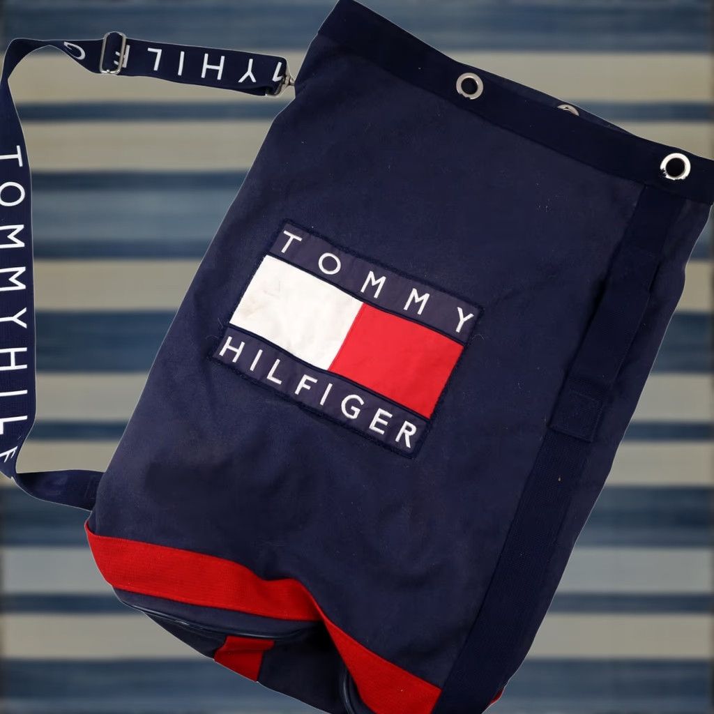 Tommy Hilfiger VINTAGE Tommy Hilfiger Big Patch Sling Bag Unisex Adults Blue Cotton Duffle 90s Size ONE SIZE - 1 Thumbnail