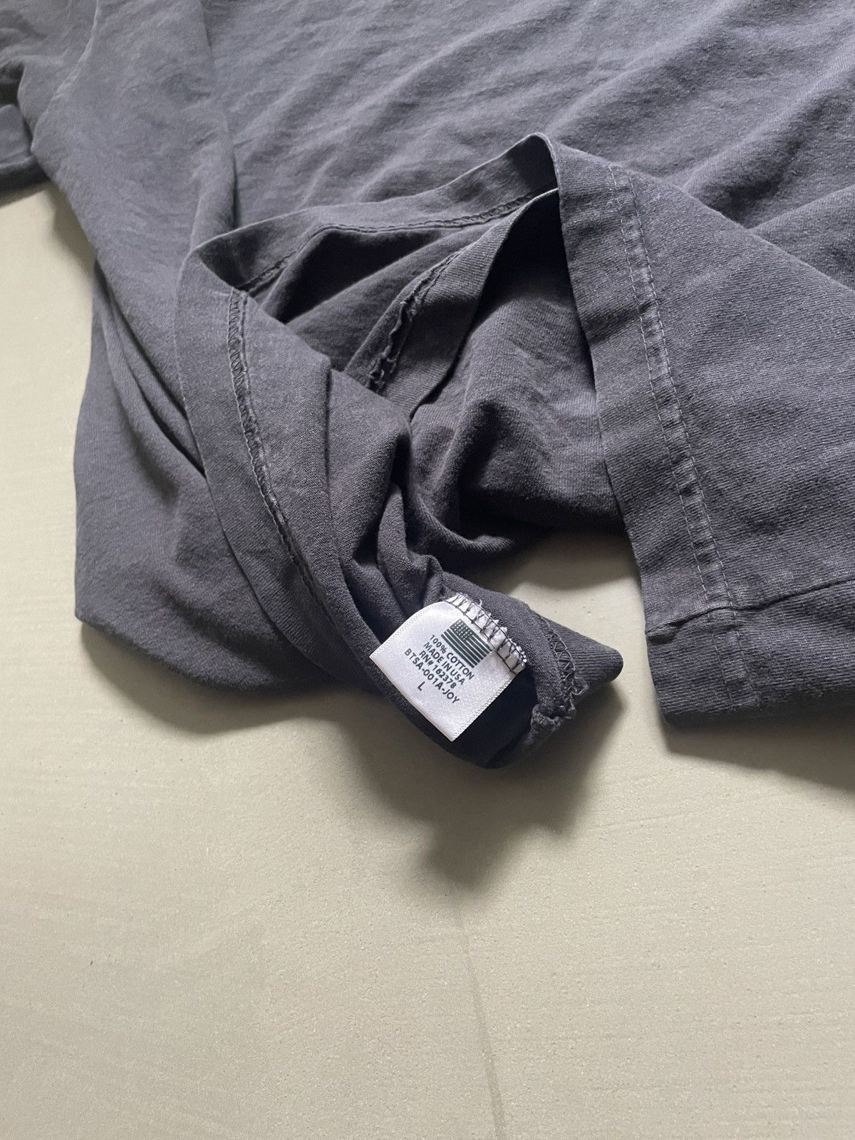 Undefeated undefeated faded black basic shirt Size US L / EU 52-54 / 3 - 5 Thumbnail