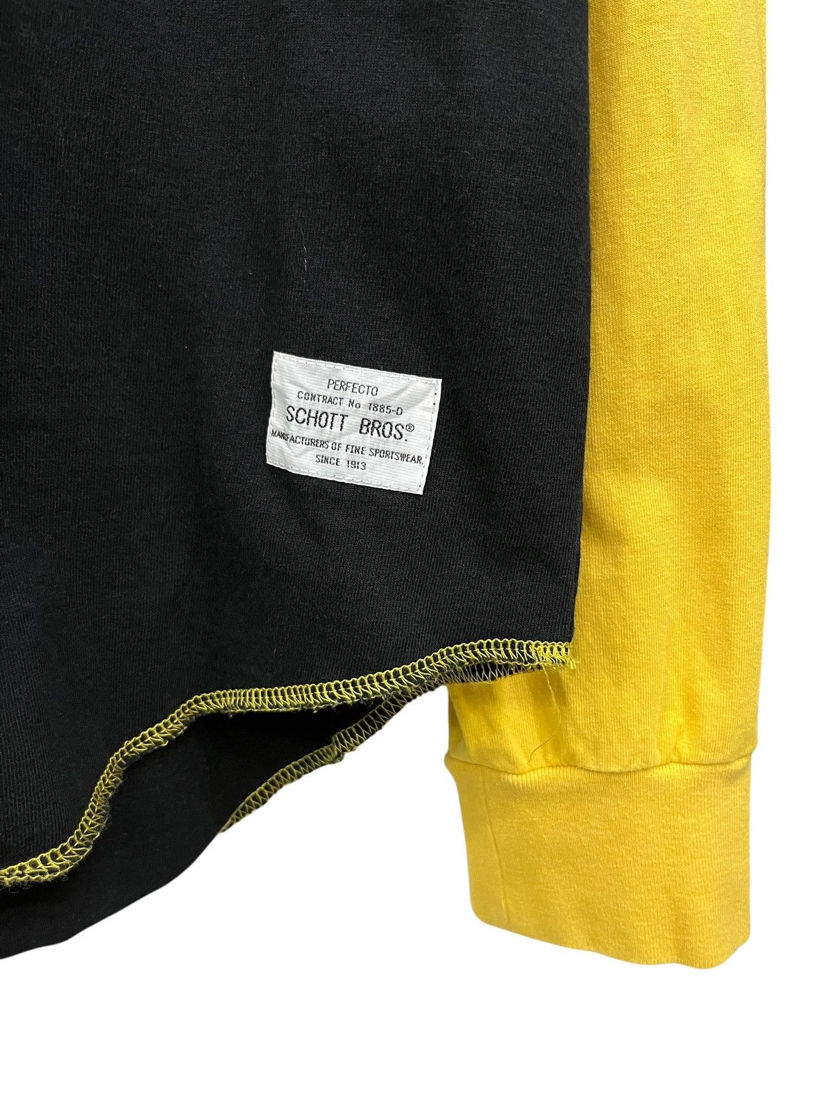 Schott Schott NYC Iconic Girl Graphic Raglan - Hysteric Glamour Era Size US XL / EU 56 / 4 - 5 Thumbnail