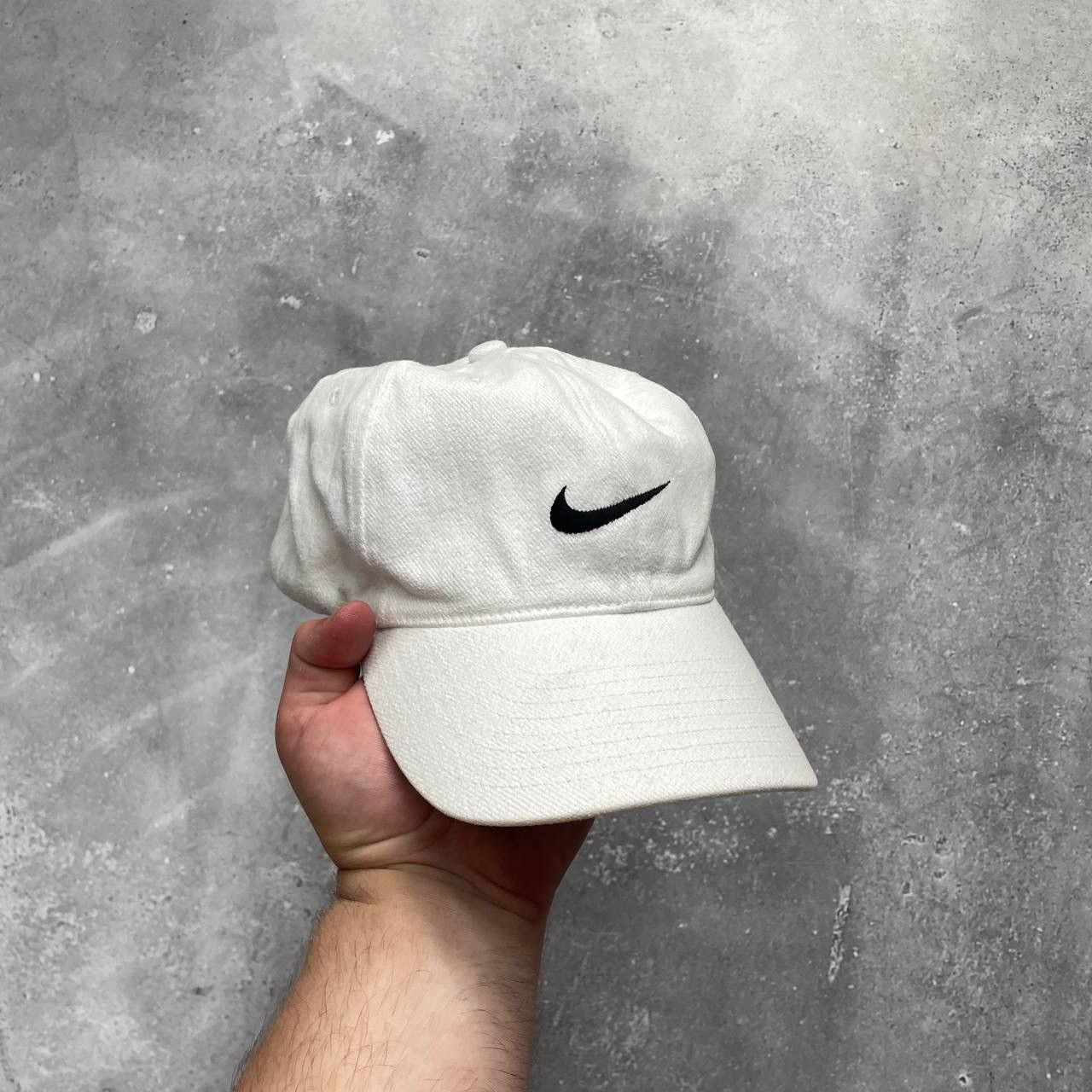 Nike × Vintage Vintage 2000s Nike Baseball Cap White OS Size ONE SIZE - 1 Thumbnail
