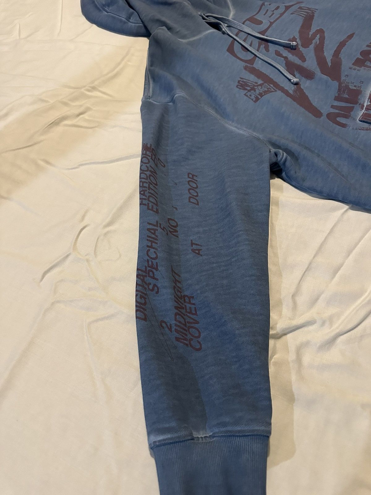 Guess Guess brand washed tour hoodie Size US XL / EU 56 / 4 - 3 Thumbnail