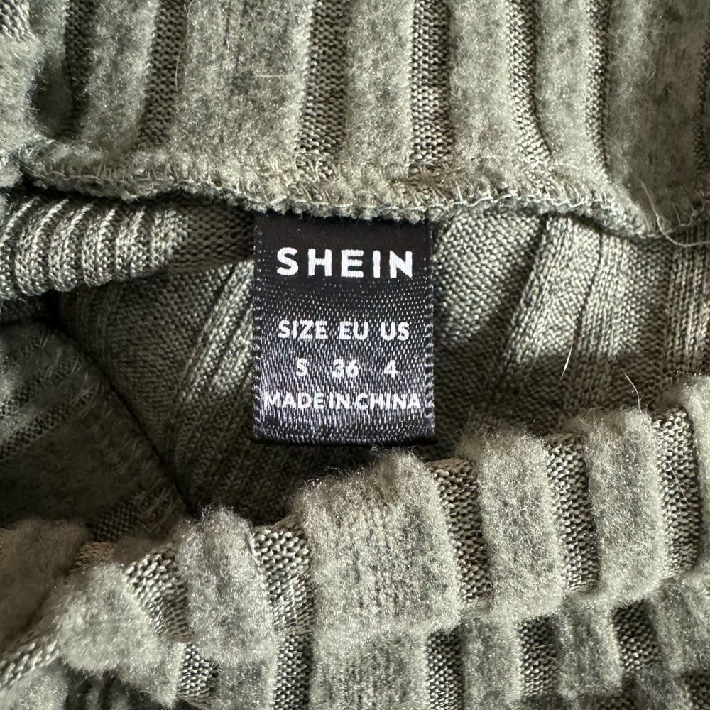 Shein SHEIN SZ S Essnce Funnel Neck Lantern Sleeve Rib-knit sweter Size S / US 4 / IT 40 - 7 Thumbnail
