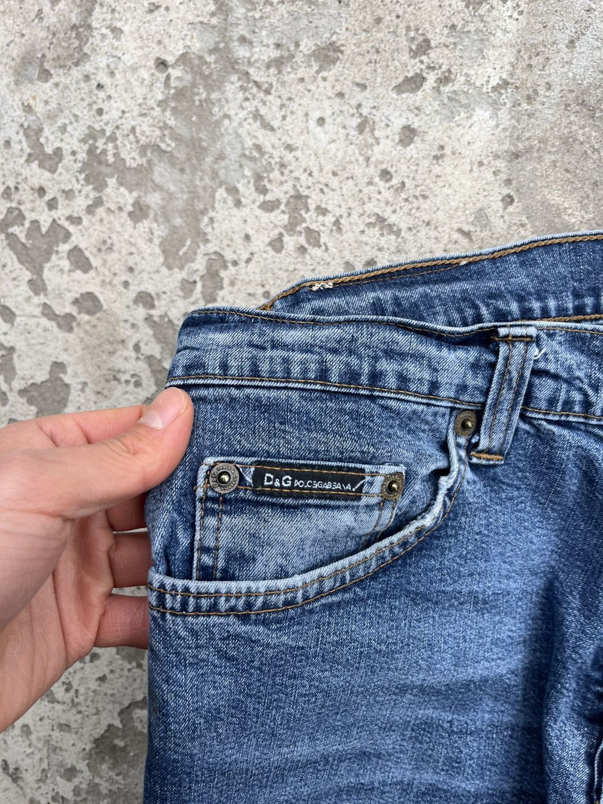 Dolce & Gabbana × Japanese Brand D&G Vintage Dolce & Gabbana Distressed Denim Straight Jeans Size US 32 / EU 48 - 13 Thumbnail