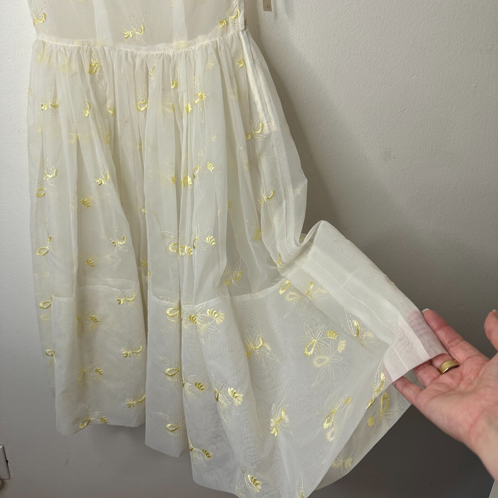 Vintage VINTAGE 50s Pale Yellow Floral Embroidered Sleeveless Dress Size S / US 4 / IT 40 - 5 Thumbnail
